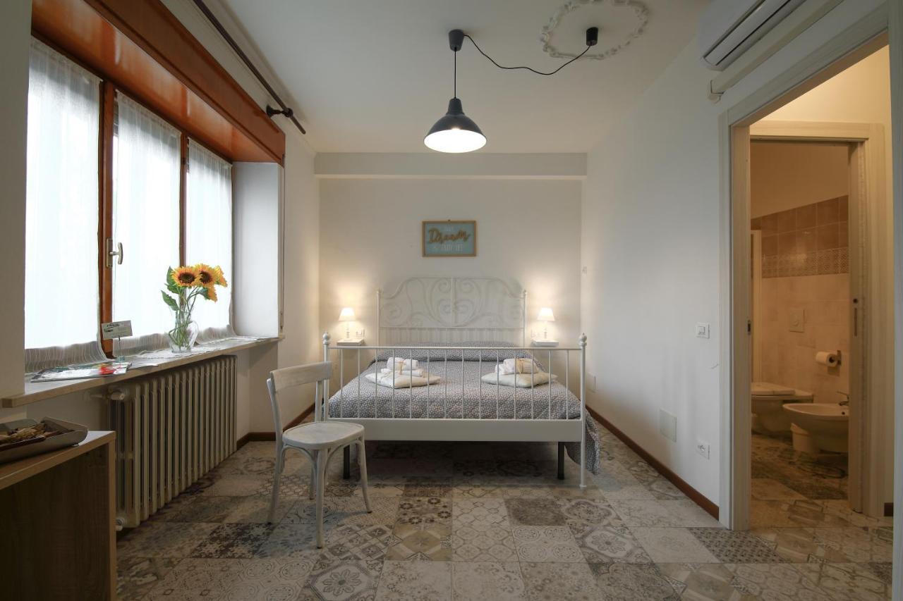 Ingarda Rooms Cavalcaselle Exterior photo
